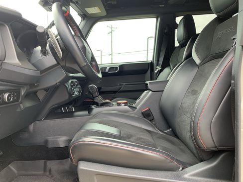 Used 2025 Ford Bronco Raptor AWD/4WD image 16