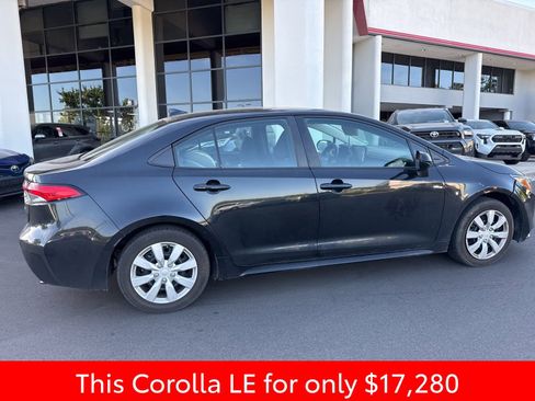 Used 2022 Toyota Corolla LE image 6