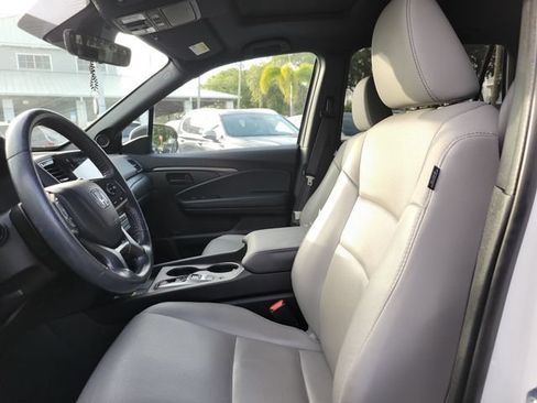 Used 2024 Honda Passport EX-L image 13