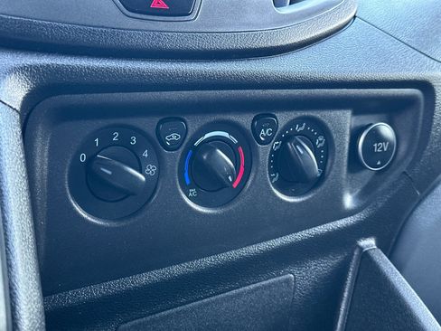 Used 2019 Ford Transit 250 130 Low Roof image 31