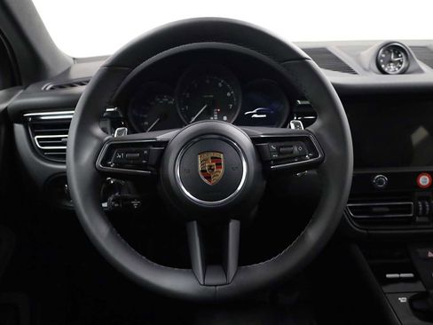 New 2026 Porsche Macan image 25