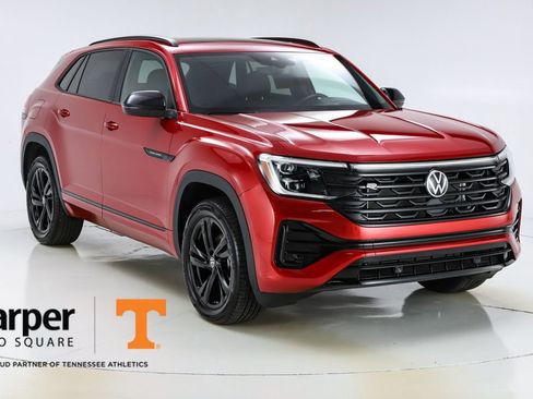 Used 2025 Volkswagen Atlas Cross Sport SEL R-Line image 15