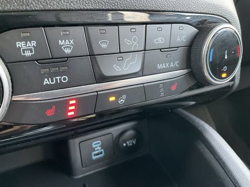 Used 2022 Ford Escape SE w/ Cold Weather Package image 27