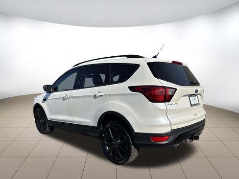 Used 2019 Ford Escape Titanium AWD/4WD image 5