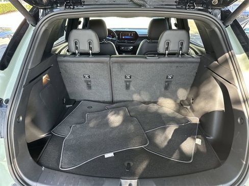 Used 2024 Chevrolet TrailBlazer RS w/ Convenience Package image 21