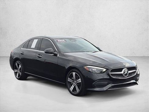 Used 2023 Mercedes-Benz C 300 Sedan image 3