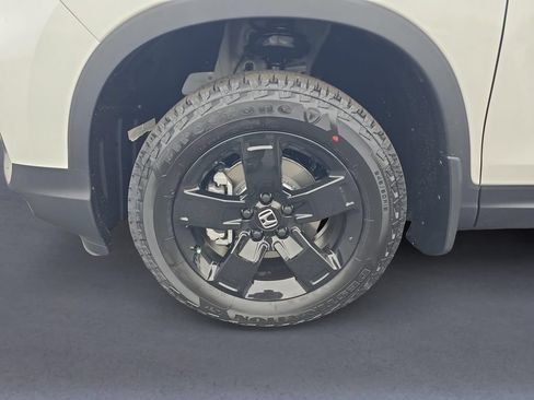 New 2026 Honda Ridgeline Black Edition image 10