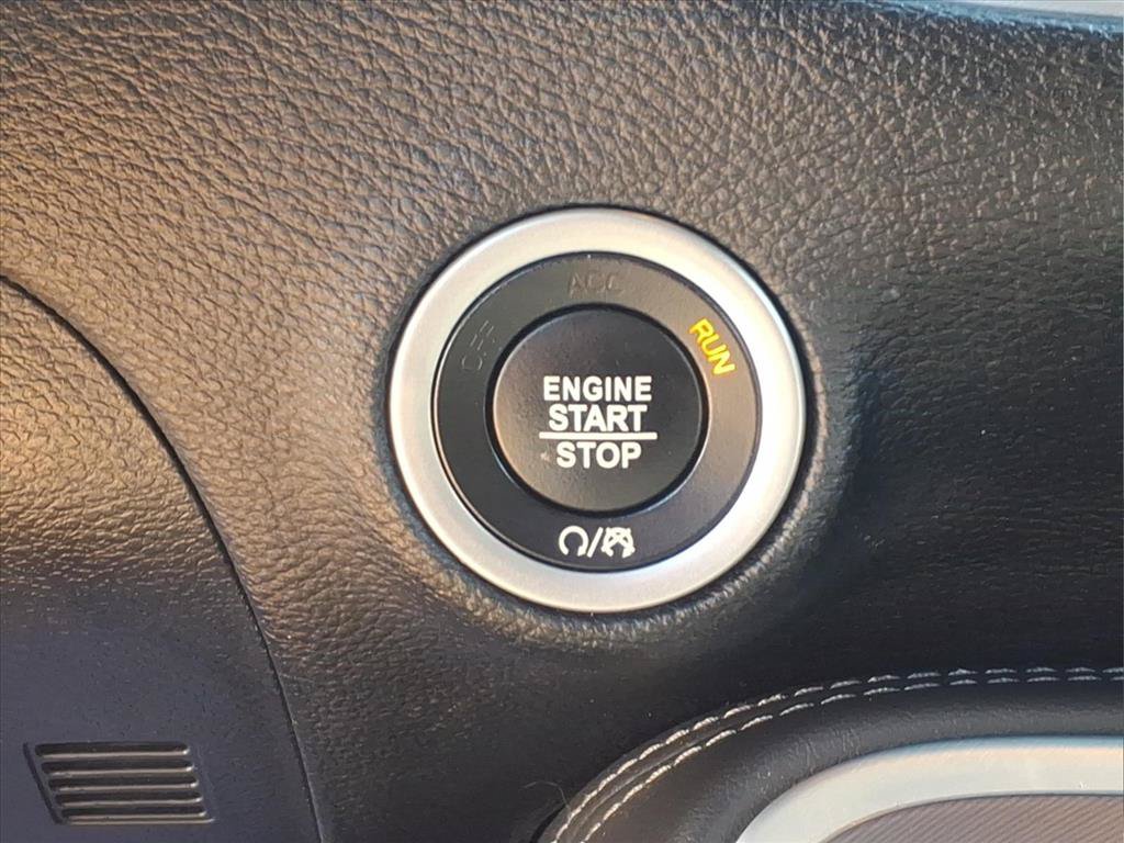 Certified 2019 Dodge Challenger GT w/ Blacktop Package RWD image 9