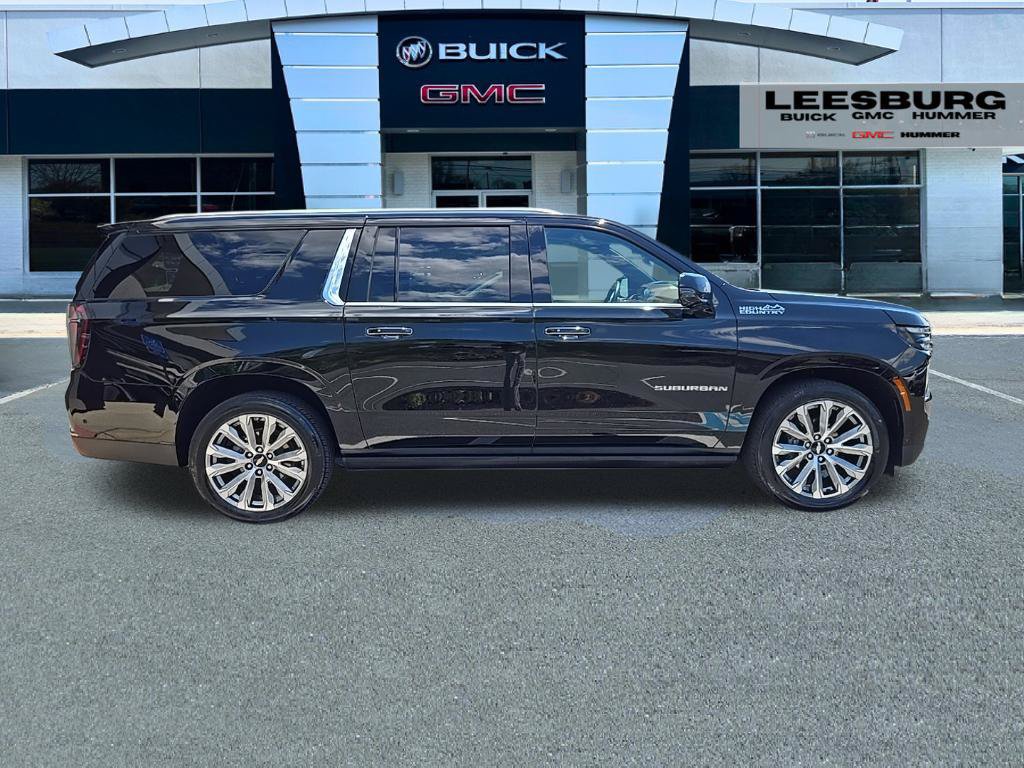 Used 2025 Chevrolet Suburban High Country AWD/4WD image 8