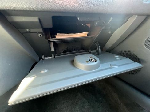 Used 2005 Pontiac Grand Prix GTP w/ Leather Trim Package image 60