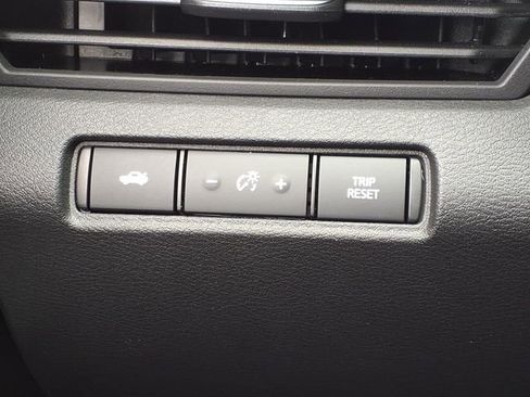 Certified 2025 Nissan Altima 2.5 SR w/ SR Premium Package image 13