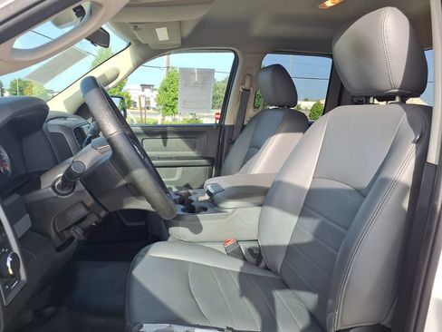 Used 2015 RAM 1500 Tradesman w/ Exterior Appearance Group RWD image 25