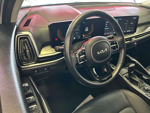 Used 2024 Kia Sorento S FWD image 12