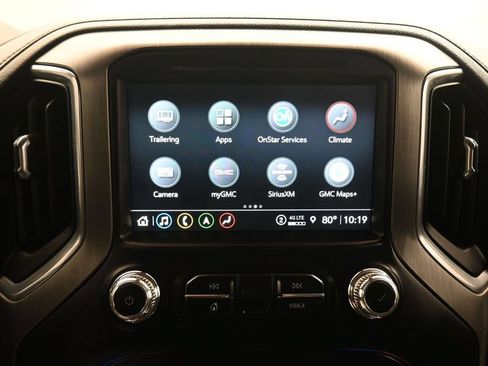 Used 2023 GMC Sierra 2500 Denali w/ Denali Black Diamond Edition AWD/4WD image 19
