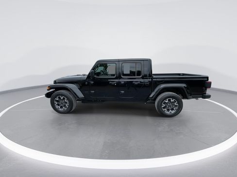 Used 2026 Jeep Gladiator Sport AWD/4WD image 11