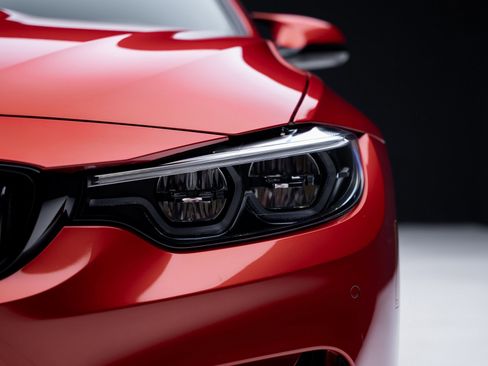 Used 2018 BMW M4 Coupe image 10