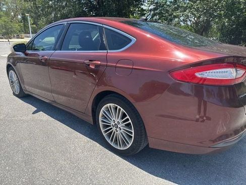 Used 2016 Ford Fusion SE w/ Equipment Group 202A FWD image 3
