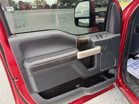 Used 2022 Ford F250 Lariat w/ Tremor Off-Road Package image 15