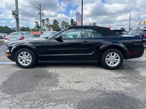 Used 2007 Ford Mustang Premium RWD image 7