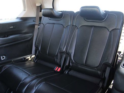 Used 2022 Jeep Grand Cherokee L Limited image 8