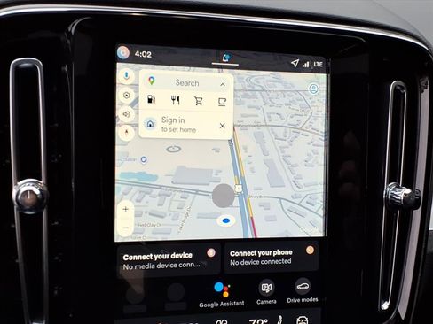 New 2026 Volvo XC40 B5 Ultra w/ Protection Package Premier image 21