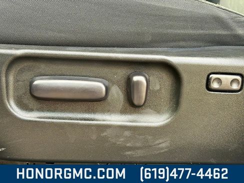 Used 2020 Toyota Tacoma TRD Off-Road image 16