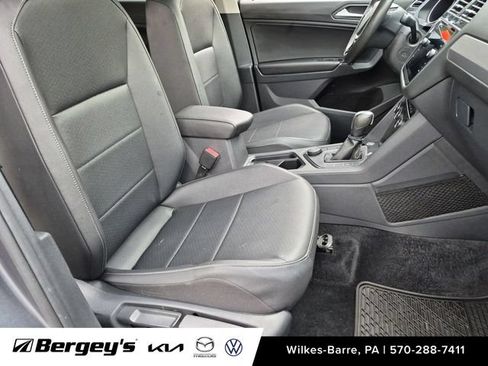Used 2020 Volkswagen Tiguan SE w/ Panoramic Sunroof Package AWD/4WD image 27