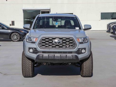 Used 2021 Toyota Tacoma TRD Off-Road w/ Technology Package AWD/4WD image 2