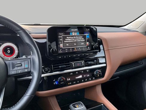Certified 2025 Nissan Pathfinder Platinum w/ Cargo Package FWD image 7