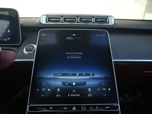 Used 2022 Mercedes-Benz S 580 4MATIC Sedan w/ AMG Line Package image 63