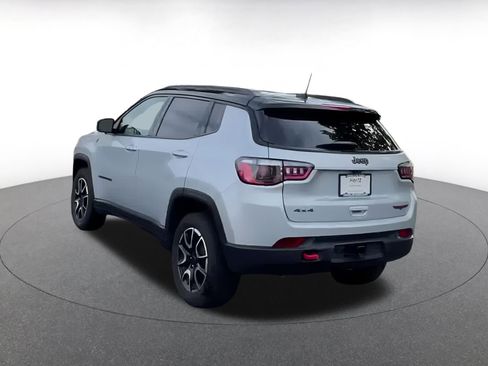 Used 2025 Jeep Compass Trailhawk w/ Trailer Tow Group image 10