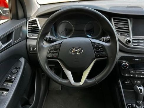 Used 2016 Hyundai Tucson Limited w/ Option Group 03 AWD/4WD image 26