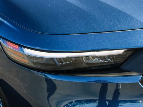 Used 2024 Honda Accord EX image 4