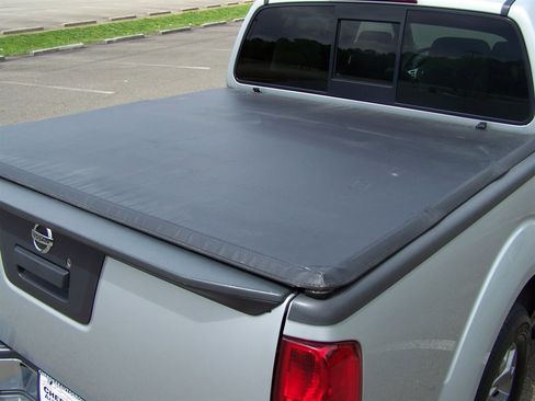 Used 2019 Nissan Frontier SL image 35