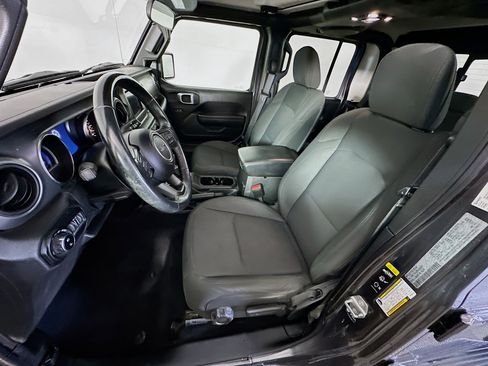 Used 2021 Jeep Gladiator Sport AWD/4WD image 13