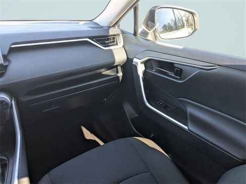 Used 2023 Toyota RAV4 LE image 16