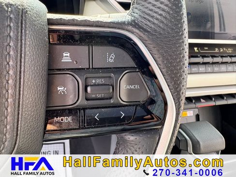 Used 2024 Toyota Sequoia Capstone AWD/4WD image 30