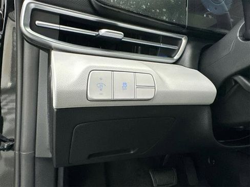 New 2026 Hyundai Elantra Limited image 32