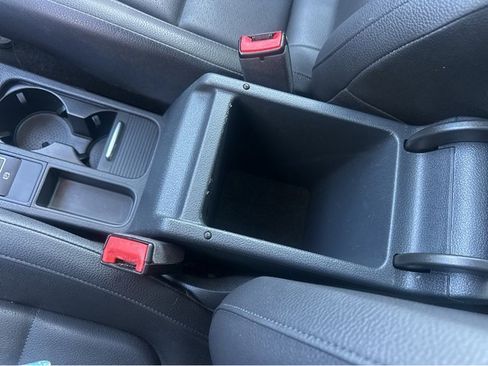 Used 2016 Volkswagen Tiguan SE image 30