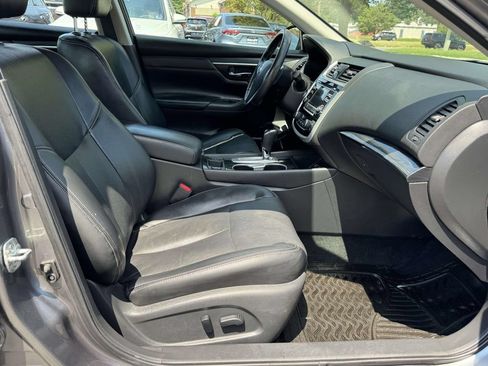 Used 2018 Nissan Altima 2.5 SL FWD image 13