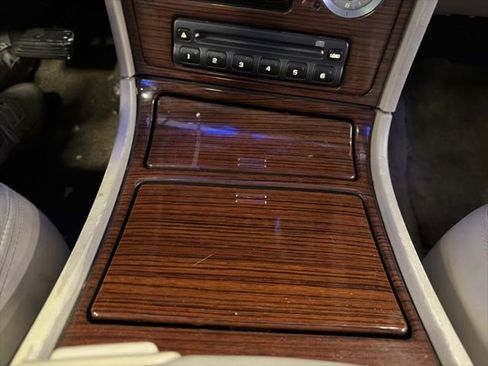 Used 2002 Cadillac Escalade EXT image 29