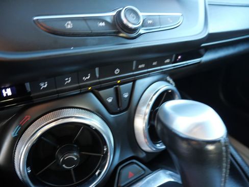 Used 2019 Chevrolet Camaro LT image 13