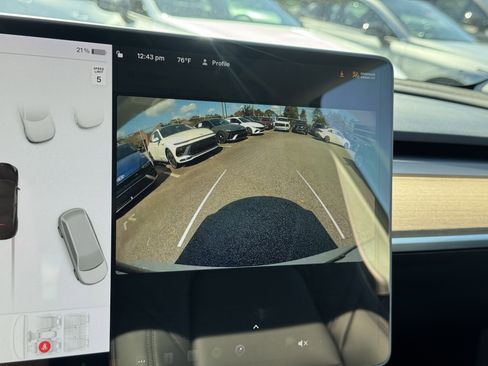 Used 2020 Tesla Model Y Long Range image 35