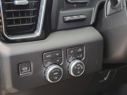 New 2026 GMC Sierra 2500 Denali w/ Denali Reserve Package image 8