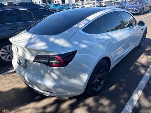 Used 2019 Tesla Model 3 RWD image 3