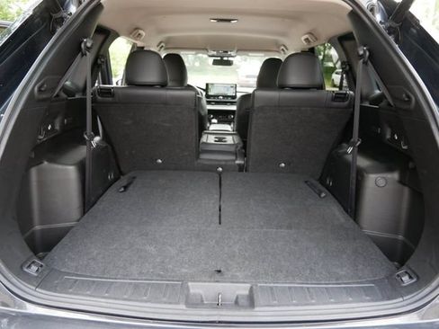 Used 2025 Mitsubishi Outlander AWD image 10