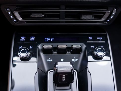 Used 2020 Porsche 911 Carrera S w/ Premium Package image 26