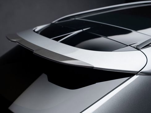 Used 2023 Aston Martin DBX 707 image 32