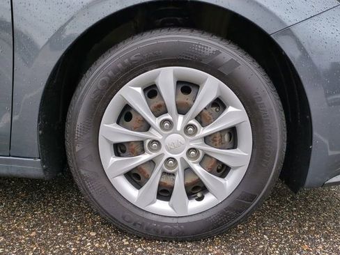 Used 2021 Kia Forte Sedan image 11