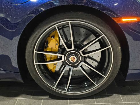 Used 2022 Porsche 911 Turbo S image 11